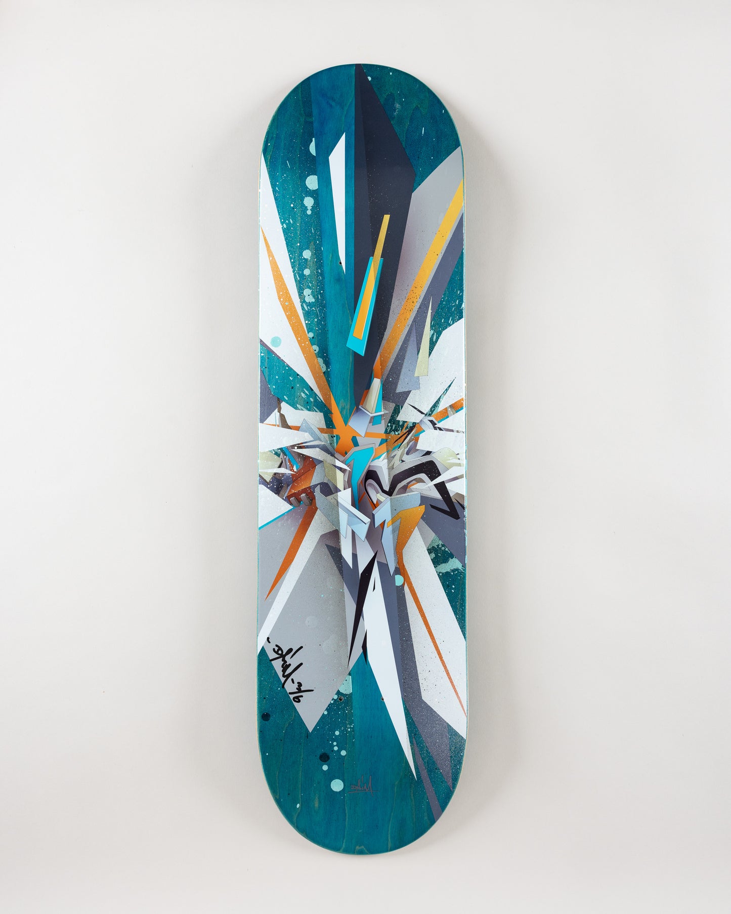 DAIM Skateboard  (The turquoise-stripe spraypaint edition)