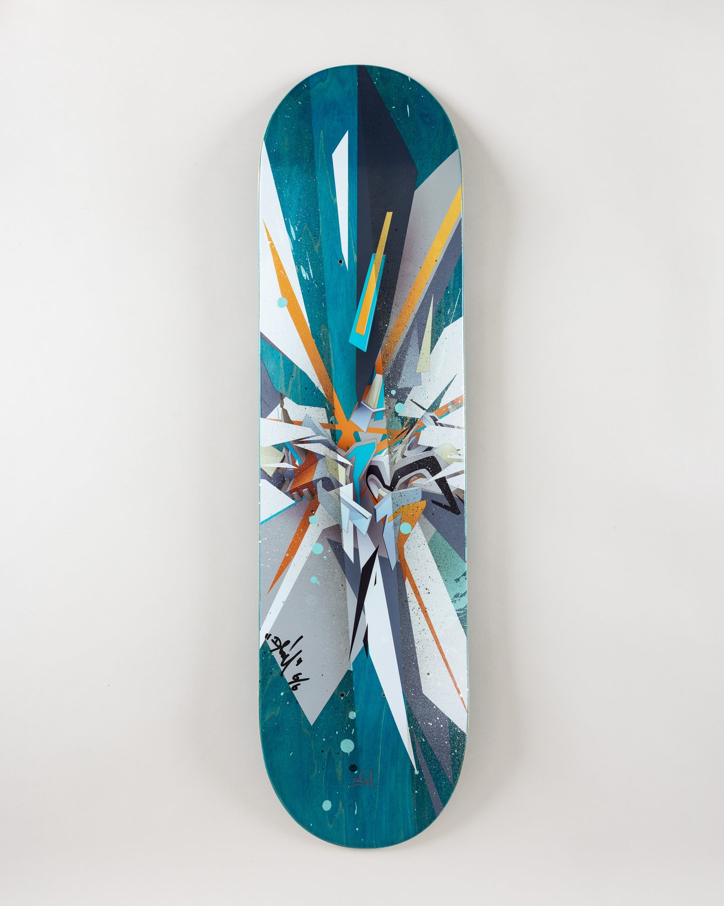DAIM Skateboard  (The turquoise-stripe spraypaint edition)