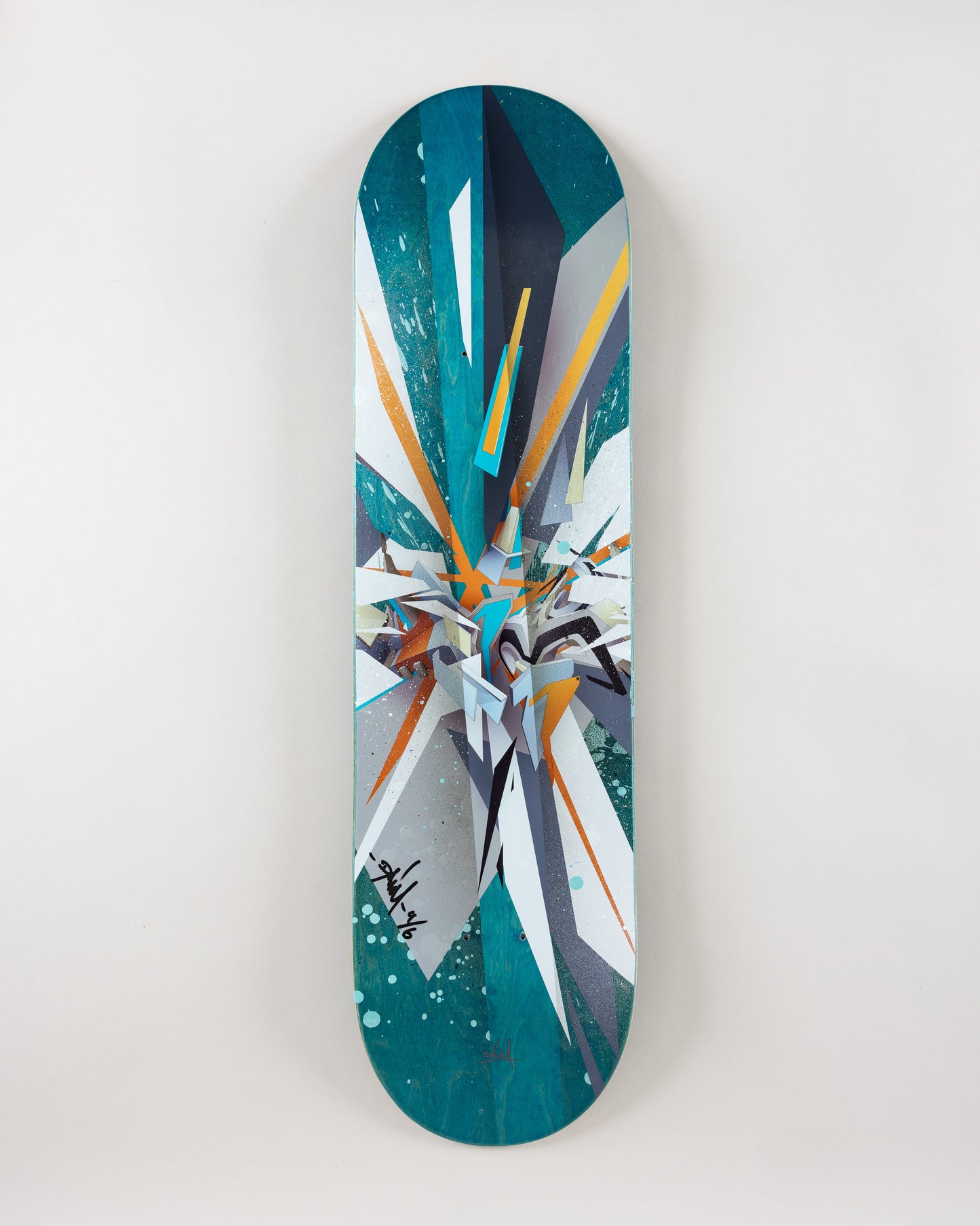 DAIM Skateboard  (The turquoise-stripe spraypaint edition)